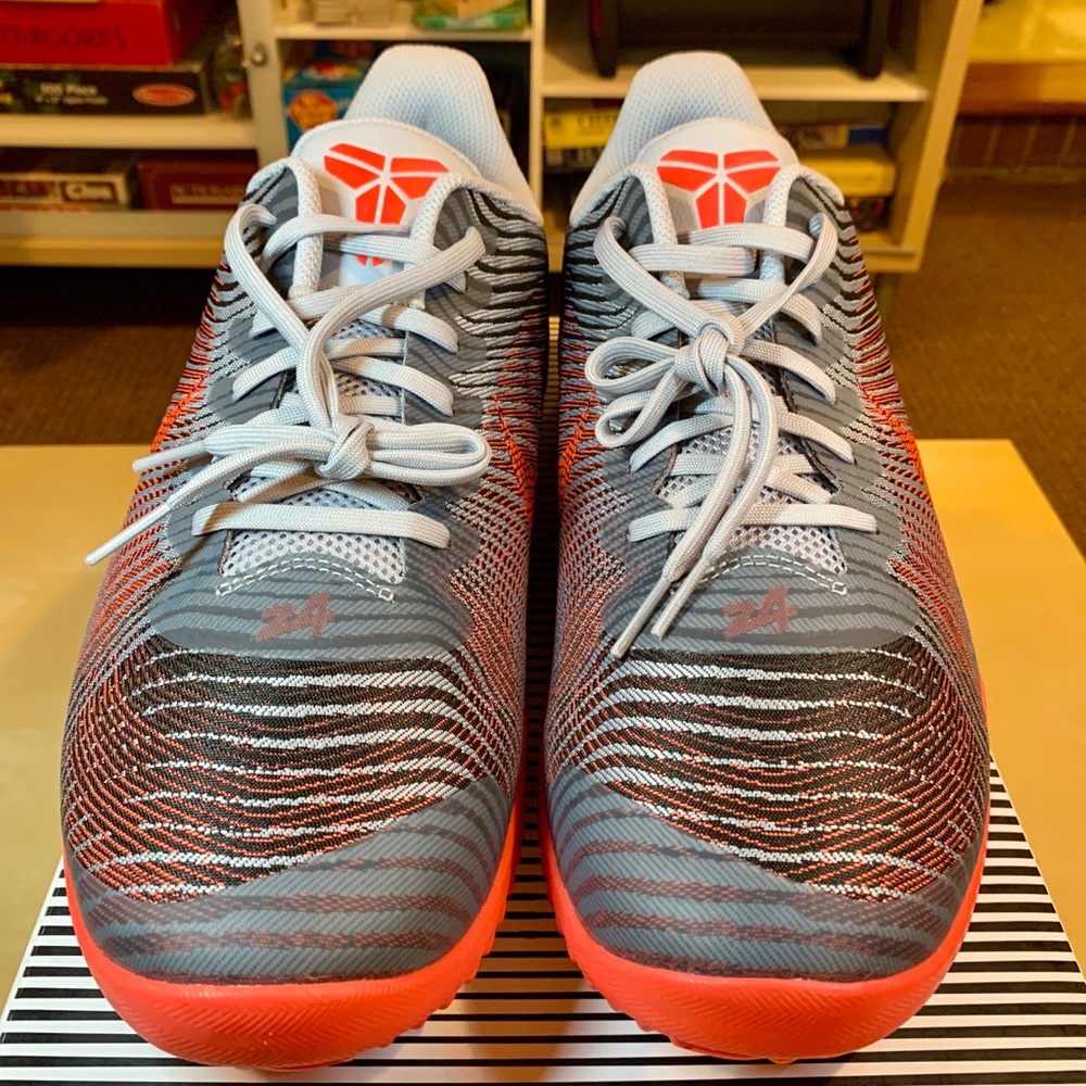 Nike Kobe KB Mentality 2   (818952 004) size 12 - Picture 3 of 8